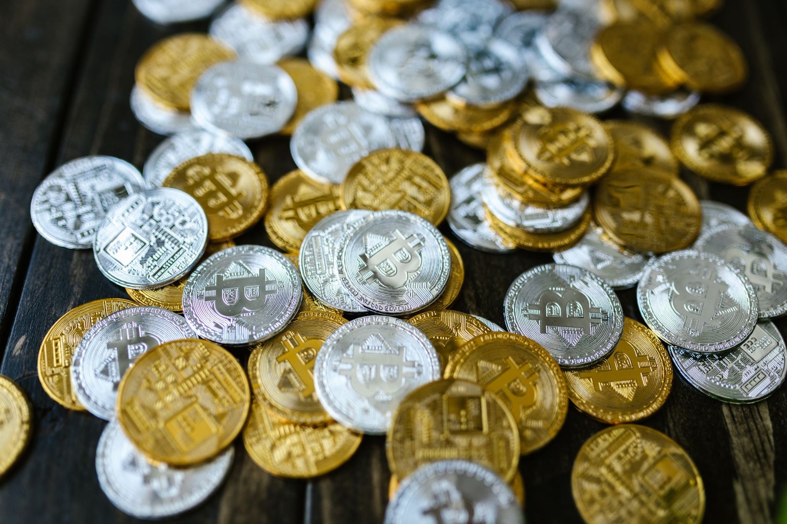 Errores comunes en apuestas y cómo evitarlos — No utilizar sistemas de gestión de bankroll y apostar con dinero prestado